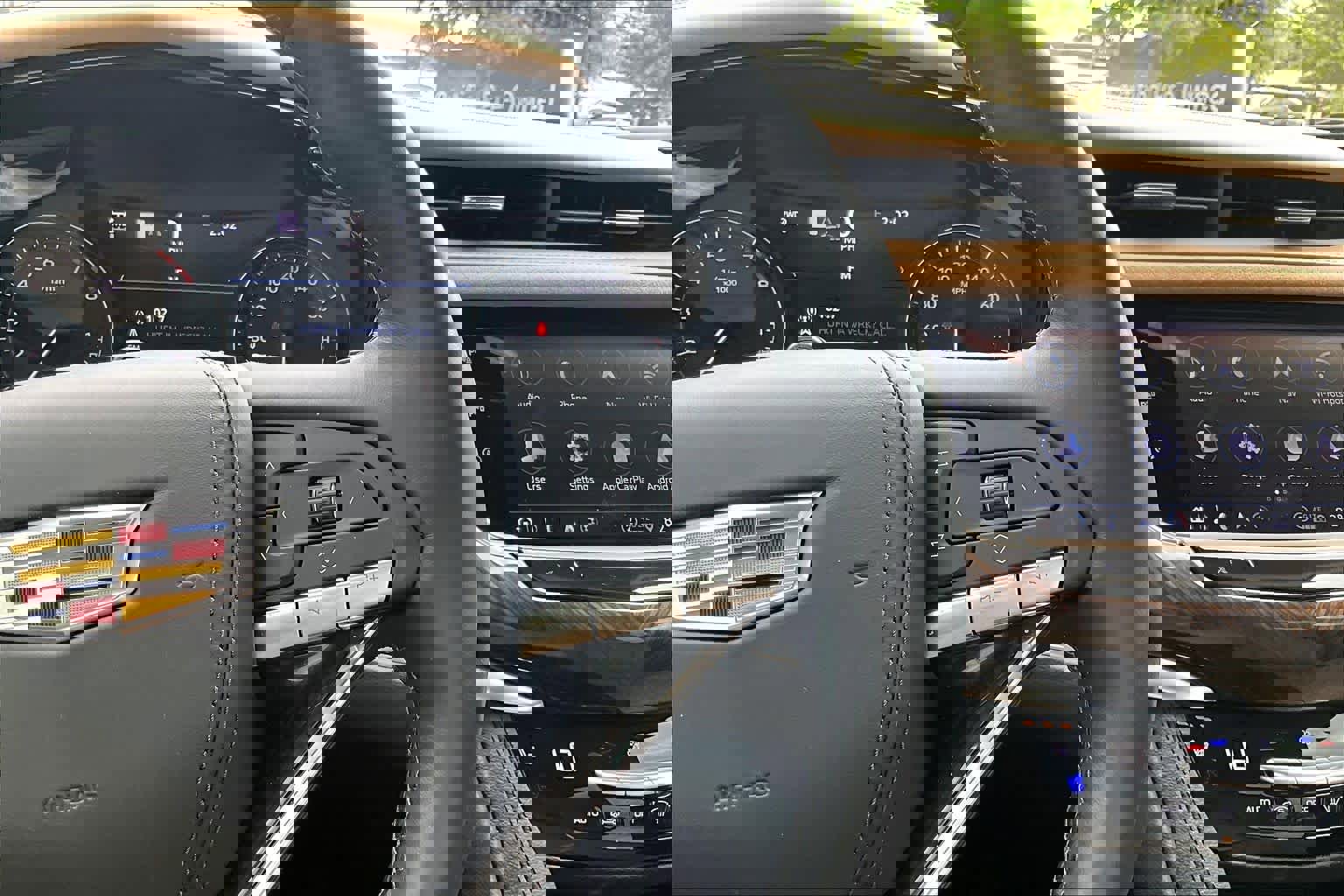 Used 2024 Cadillac XT6 Premium Luxury w/ Platinum Package AWD/4WD image 25