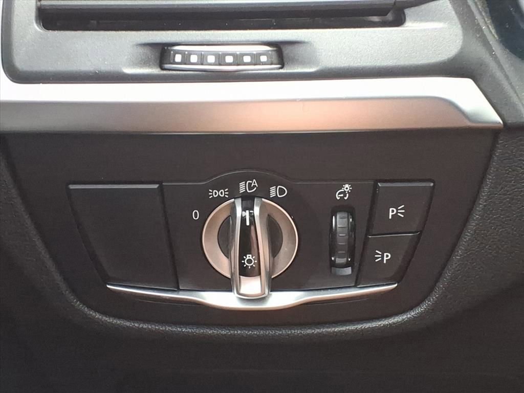 Used 2023 BMW X3 sDrive30i w/ Premium Package image 12