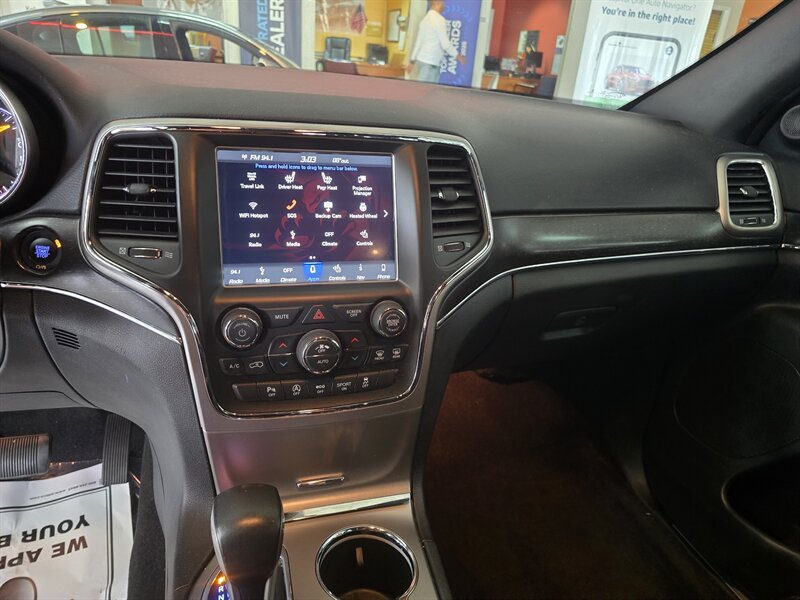 Used 2018 Jeep Grand Cherokee Limited AWD/4WD image 27