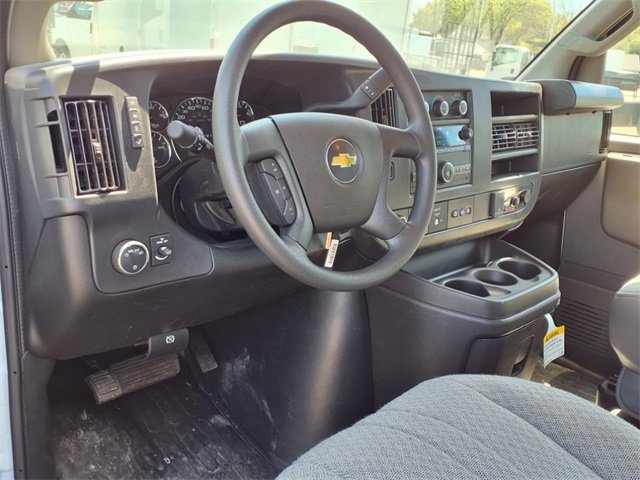 New 2025 Chevrolet Express 3500 w/ Power Convenience Package image 7
