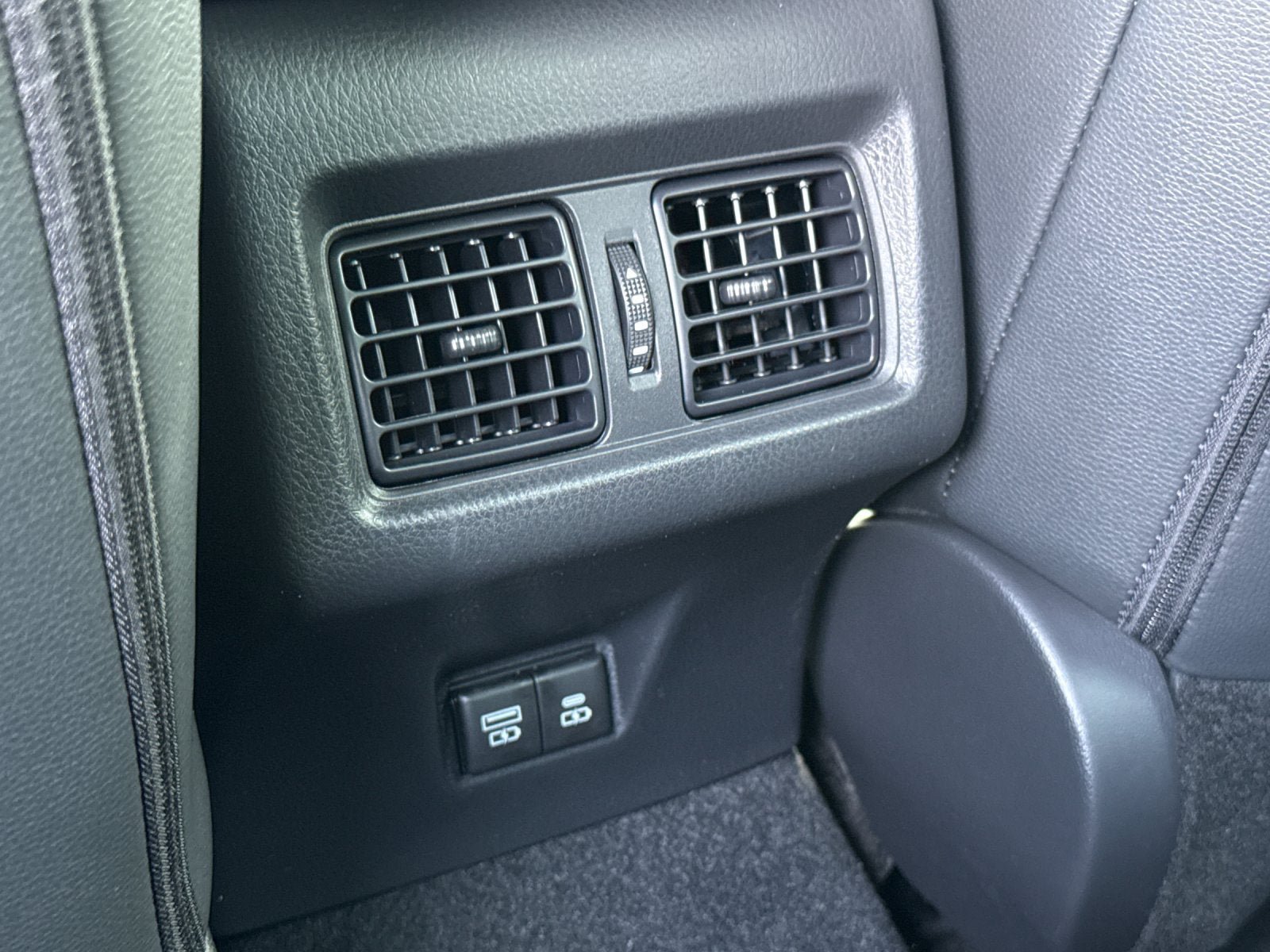 New 2026 Toyota Camry SE w/ Convenience Package FWD image 12