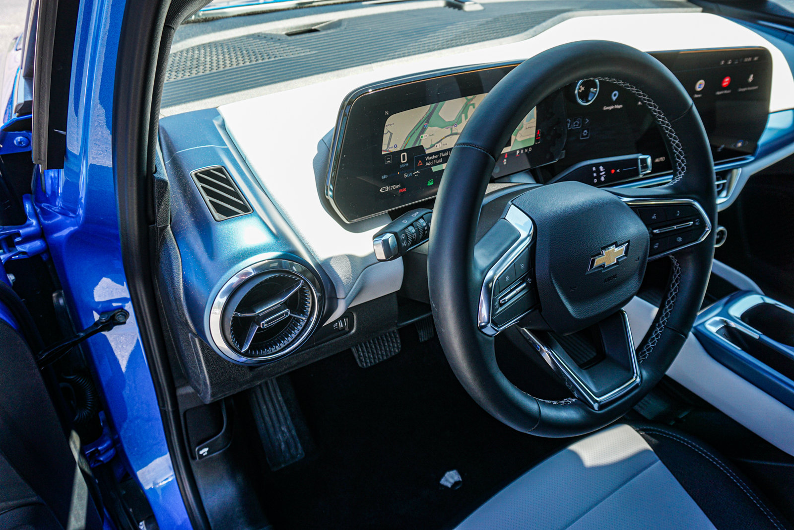 New 2026 Chevrolet Equinox EV LT FWD image 30