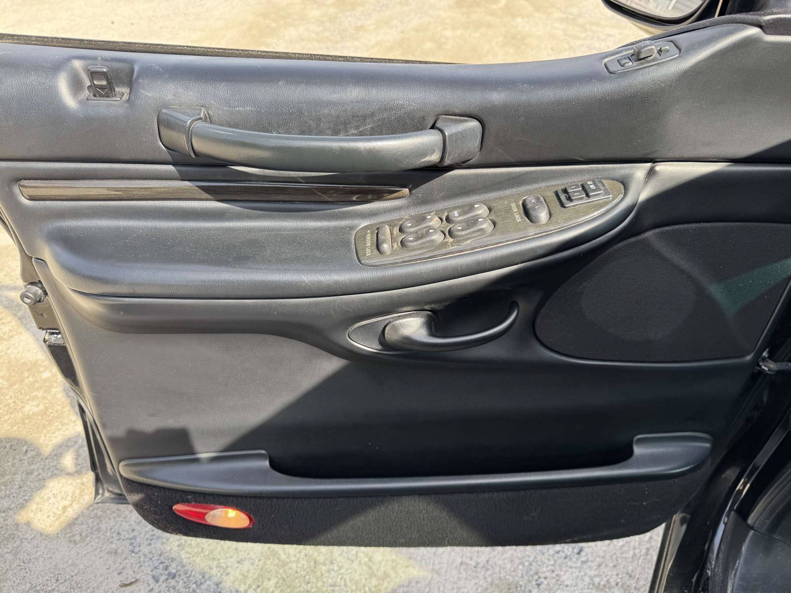 Used 2002 Lincoln Blackwood image 14