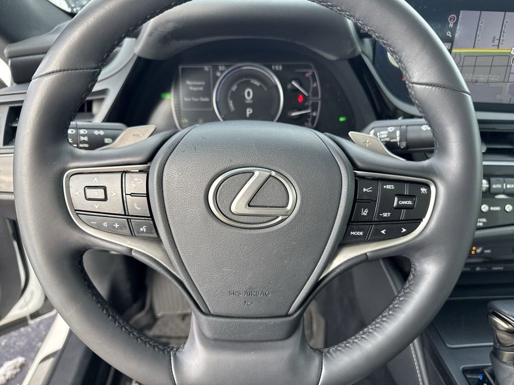 Used 2022 Lexus ES 300h w/ Premium Package image 32
