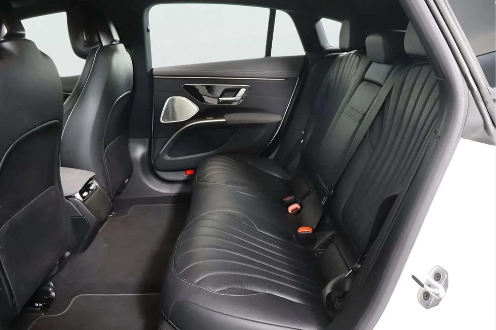Used 2022 Mercedes-Benz EQS 450+ Sedan image 14