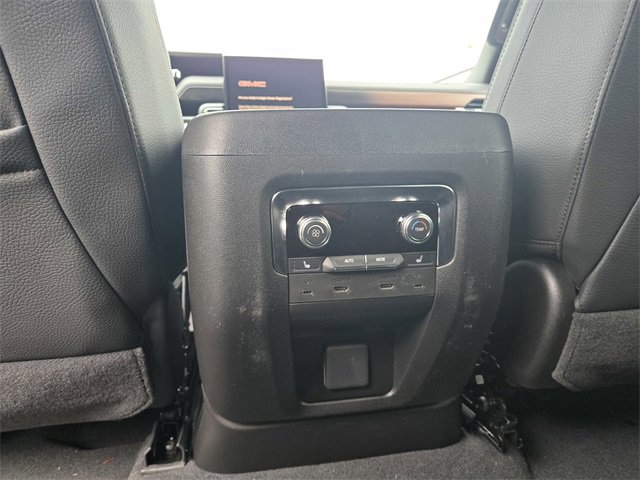 New 2026 GMC Yukon XL Denali w/ Denali Reserve Package image 15