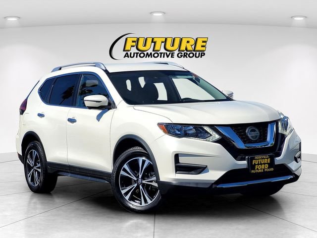 Used 2019 Nissan Rogue SV w/ Premium Package image 1