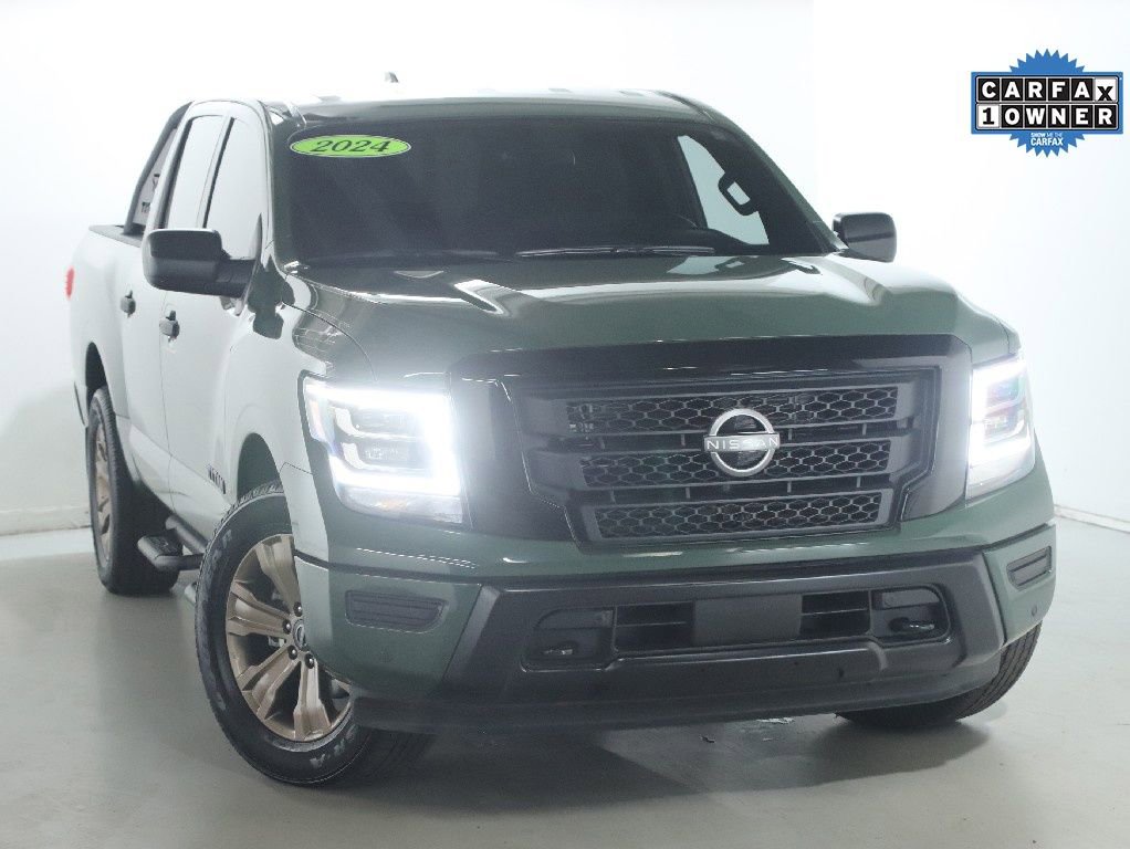 Certified 2024 Nissan Titan SV w/ SV Bronze Edition Package image 3