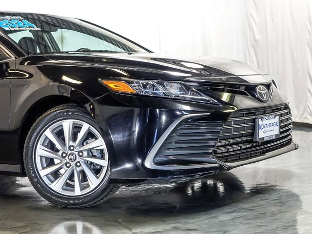 Used 2024 Toyota Camry LE FWD image 3