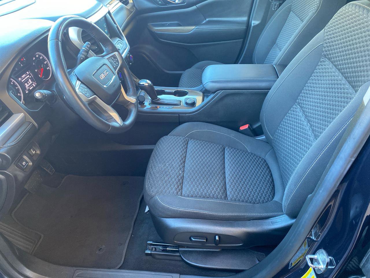 Used 2017 GMC Acadia SLE AWD/4WD image 27