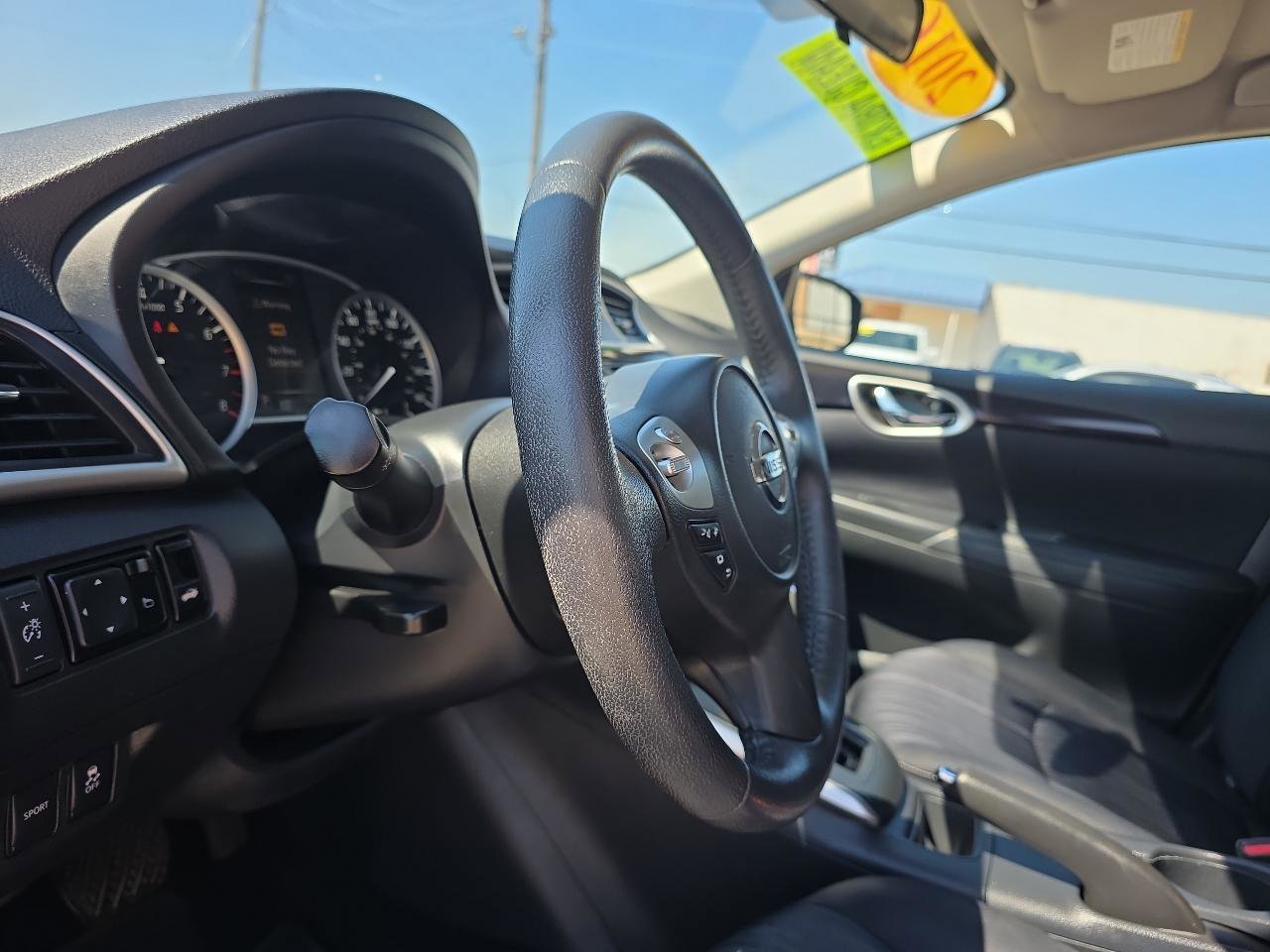 Used 2016 Nissan Sentra SV image 12