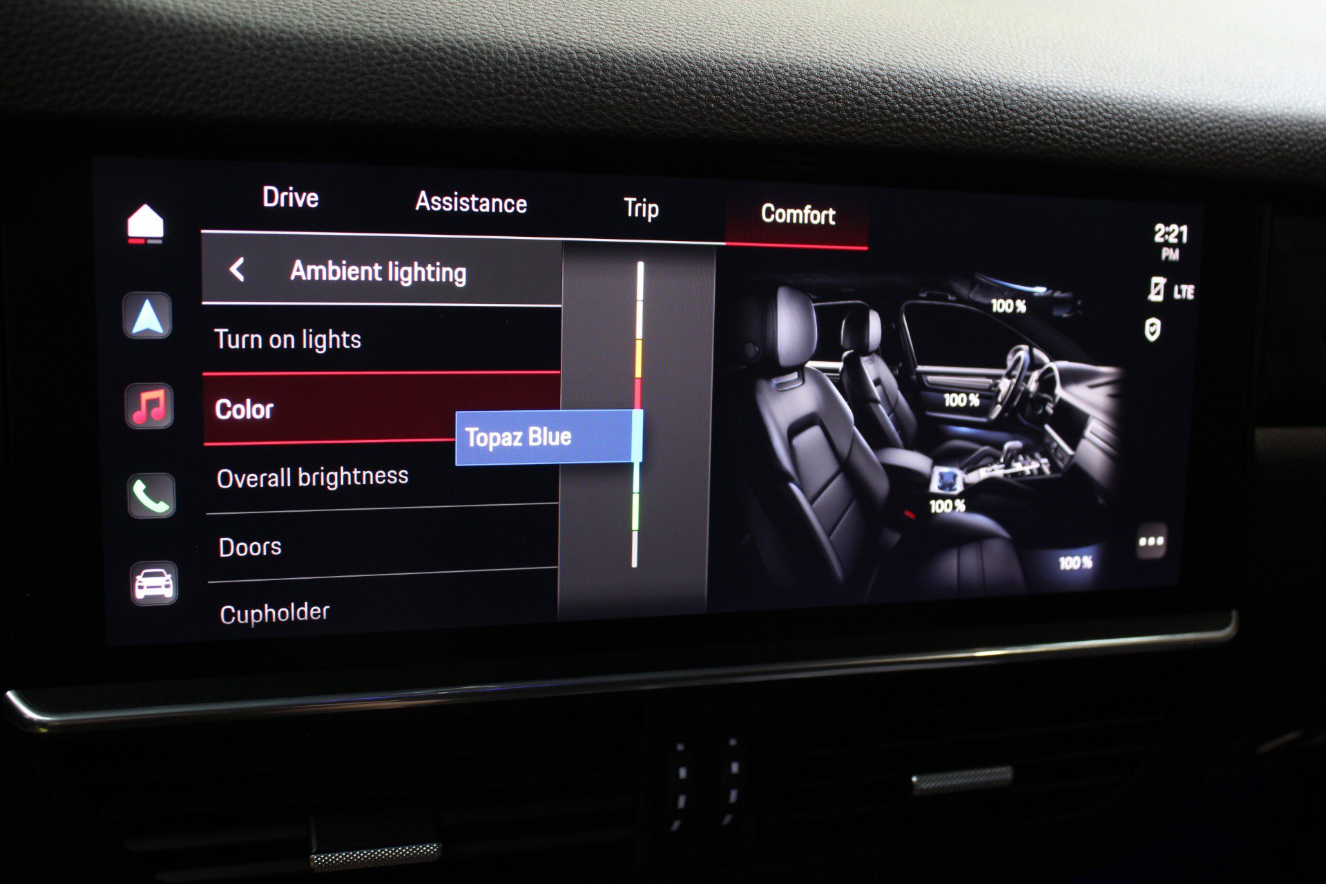 Used 2022 Porsche Cayenne E-Hybrid w/ Premium Package image 54