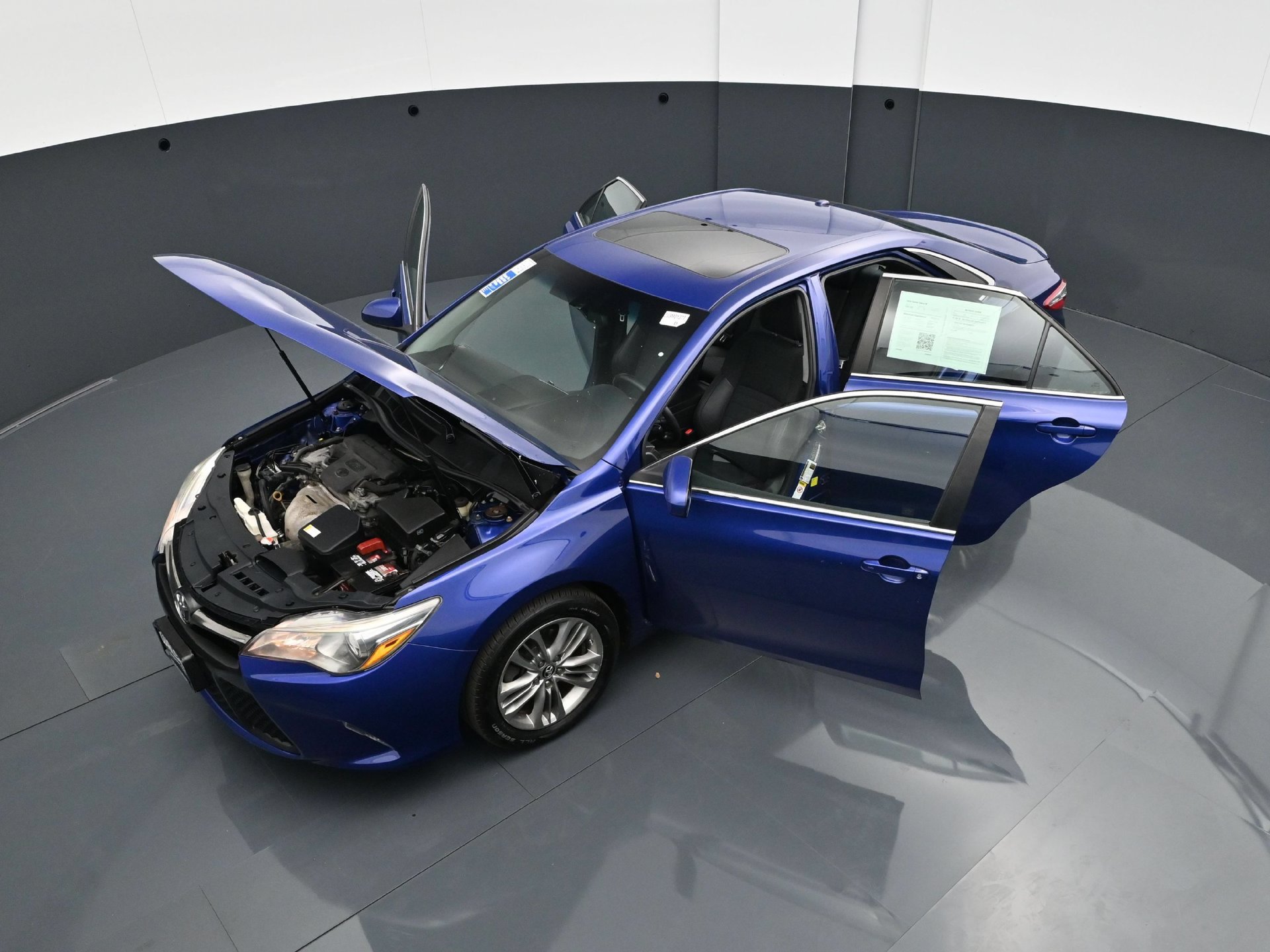 Used 2016 Toyota Camry SE w/ Moonroof Package FWD image 47