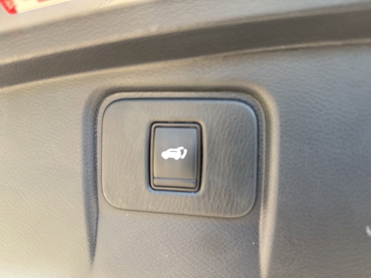 Certified 2023 Nissan Murano SL w/ Cargo Package FWD image 32