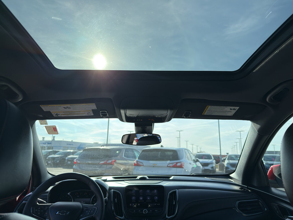 Used 2023 Chevrolet Equinox RS w/ RS Leather Package image 29