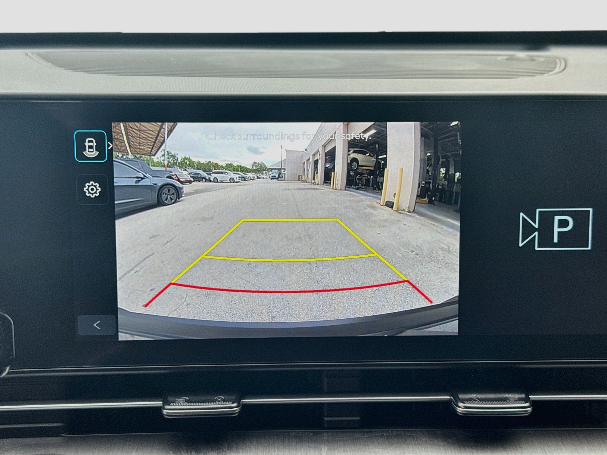 Used 2025 Hyundai Kona SEL FWD image 11