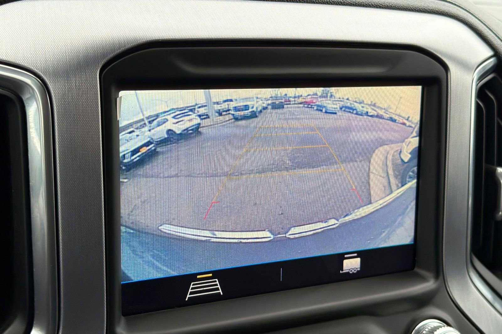 Used 2021 GMC Sierra 1500 Elevation image 18
