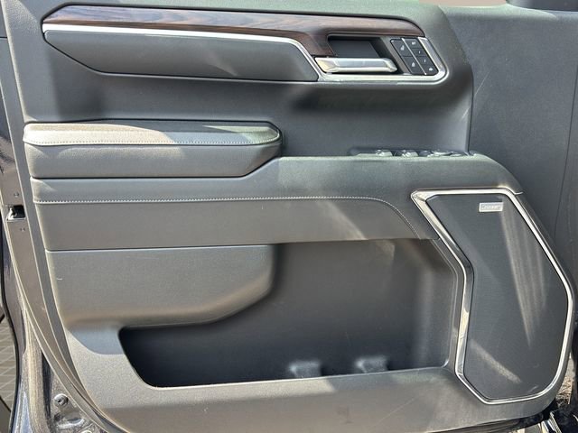 Used 2023 GMC Sierra 1500 SLT w/ SLT Premium Package image 16