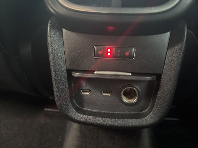 Used 2018 Lincoln MKX Reserve w/ Lincoln MKX Climate Package image 17