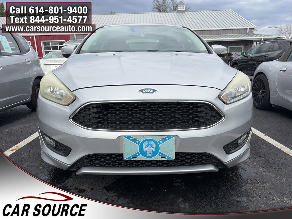 Used 2015 Ford Focus SE w/ SE Sport Package image 2
