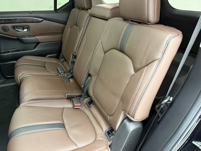 Used 2025 Honda Pilot Elite image 34