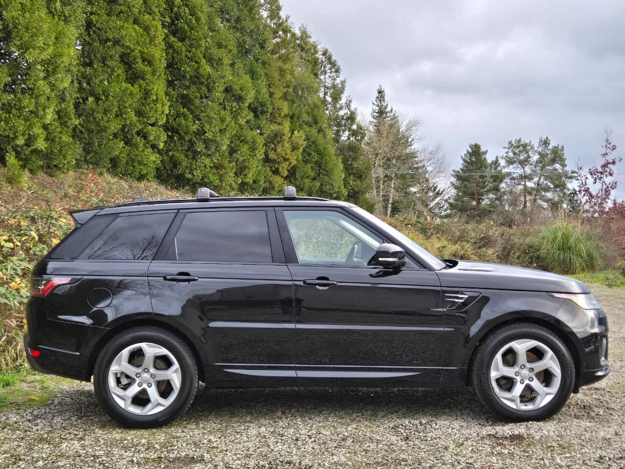 Used 2018 Land Rover Range Rover Sport HSE image 2