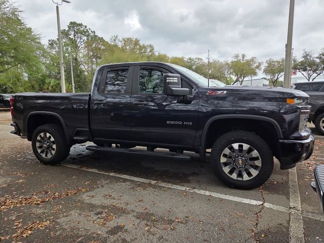 Used 2024 Chevrolet Silverado 2500 Custom w/ Custom Convenience Package image 3