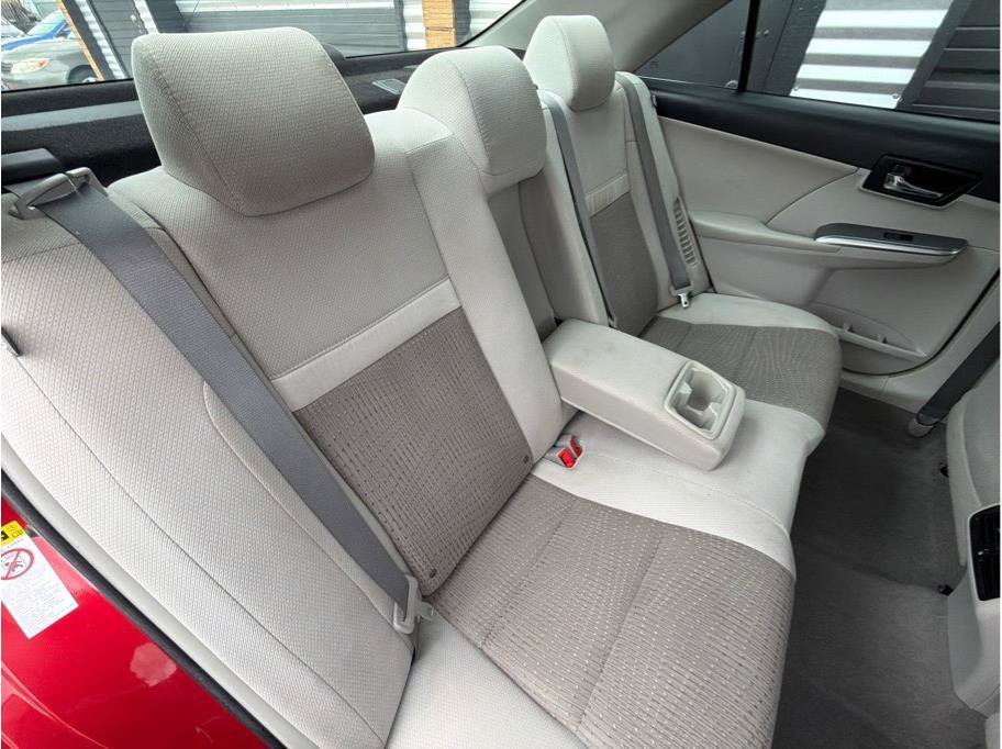 Used 2014 Toyota Camry XLE w/ Protection Package FWD image 22