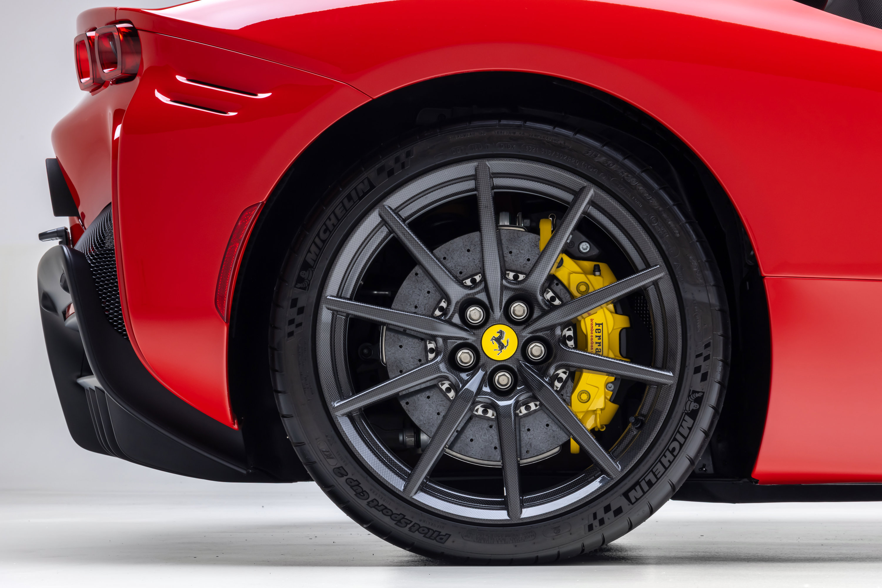 Certified 2025 Ferrari SF90 Spider AWD/4WD image 16