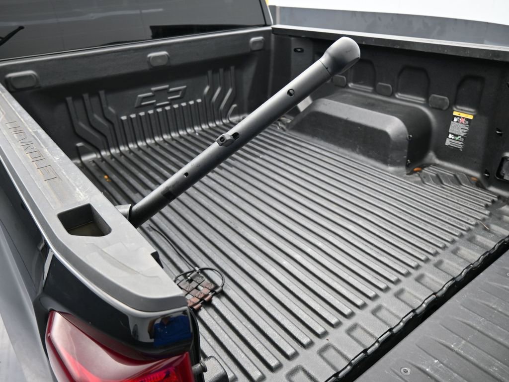 Used 2023 Chevrolet Silverado 1500 Custom image 39