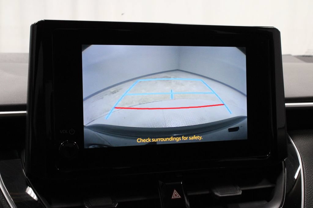 Used 2024 Toyota Corolla LE FWD image 2