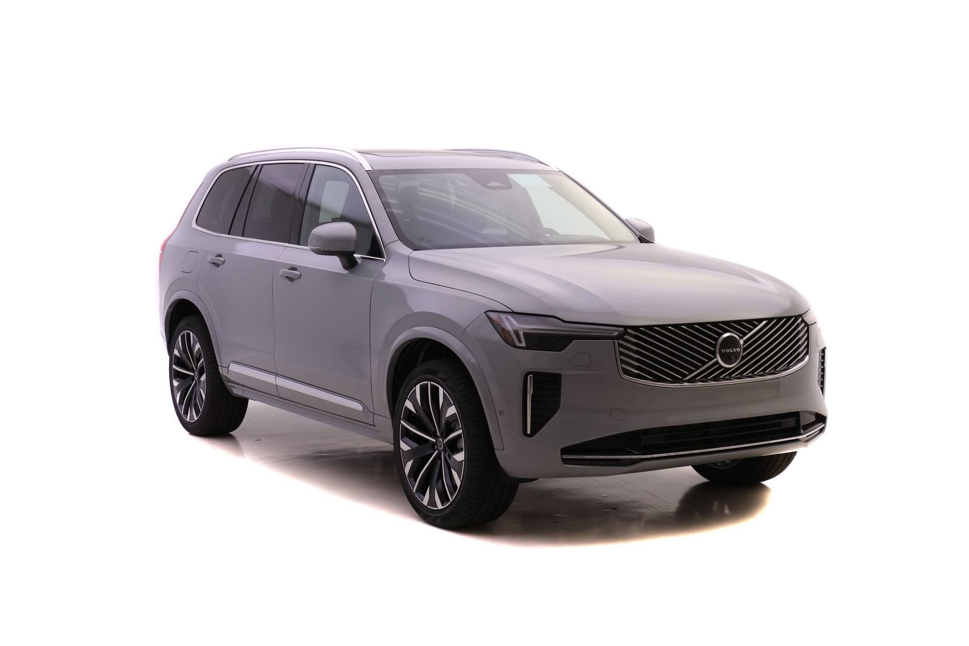 New 2026 Volvo XC90 B6 Ultra w/ Protection Package image 2