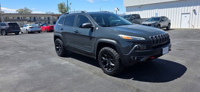 Used 2017 Jeep Cherokee Trailhawk w/ Cold Weather Group