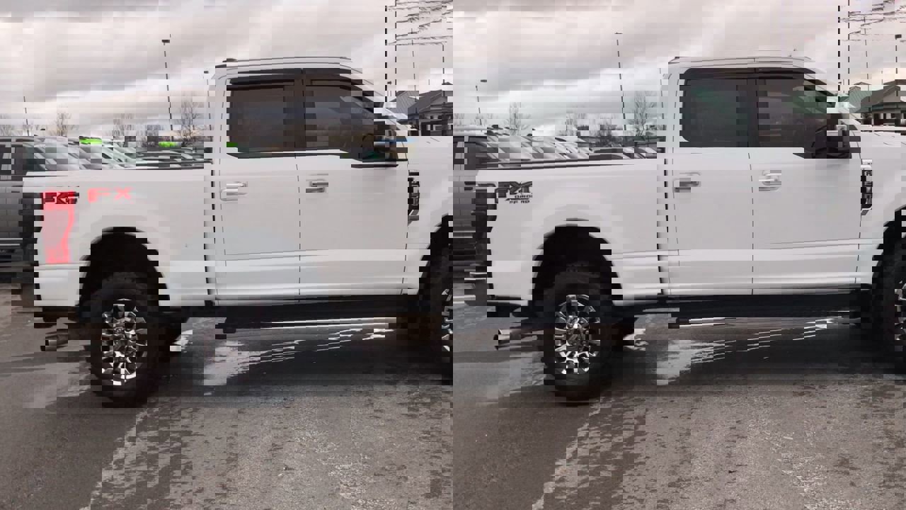 Used 2021 Ford F250 XLT w/ XLT Premium Package image 9