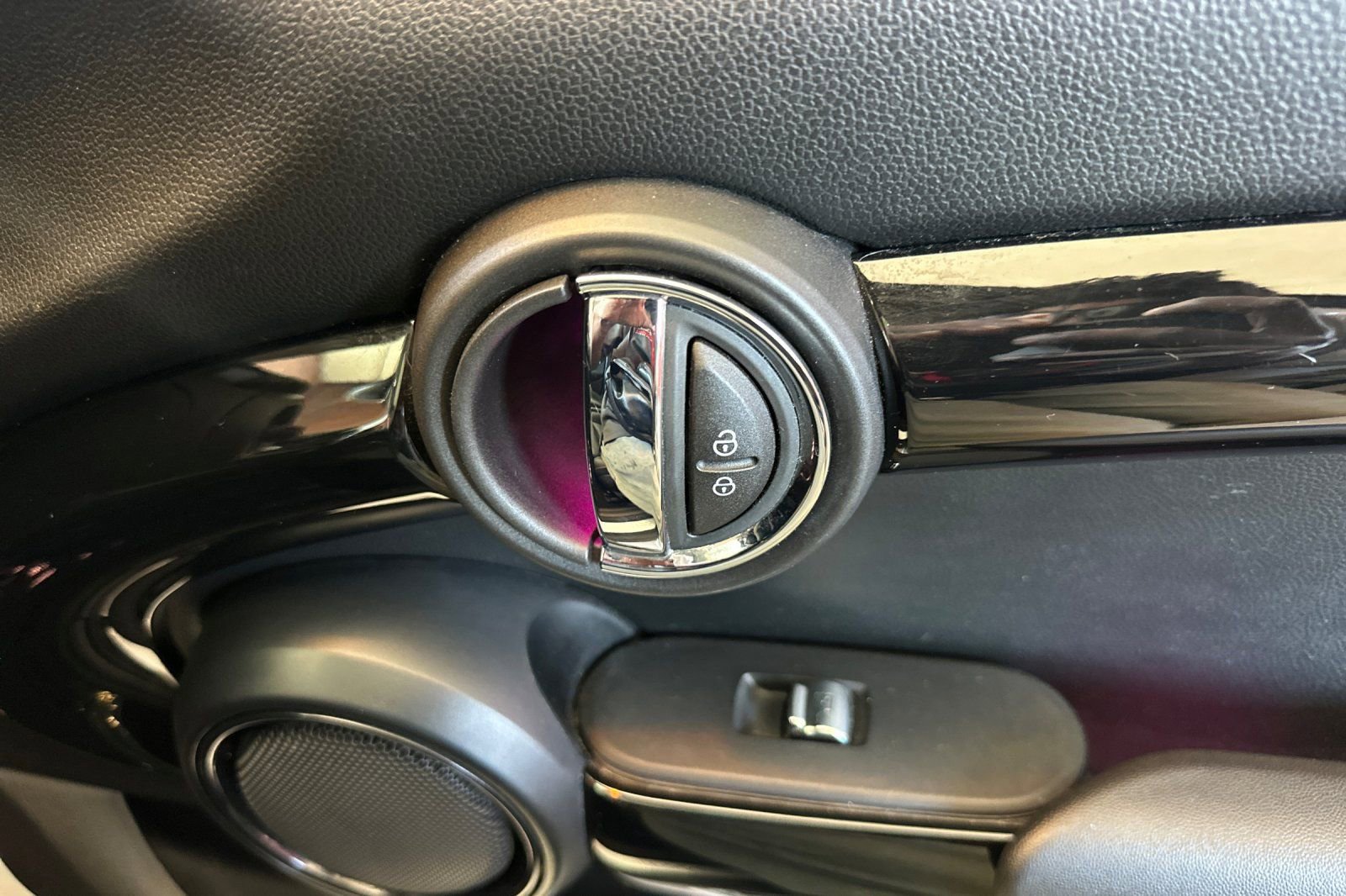 Used 2021 MINI Cooper S w/ 6.5" Touchscreen Package FWD image 21