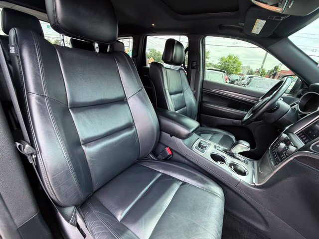 Used 2018 Jeep Grand Cherokee Limited AWD/4WD image 25