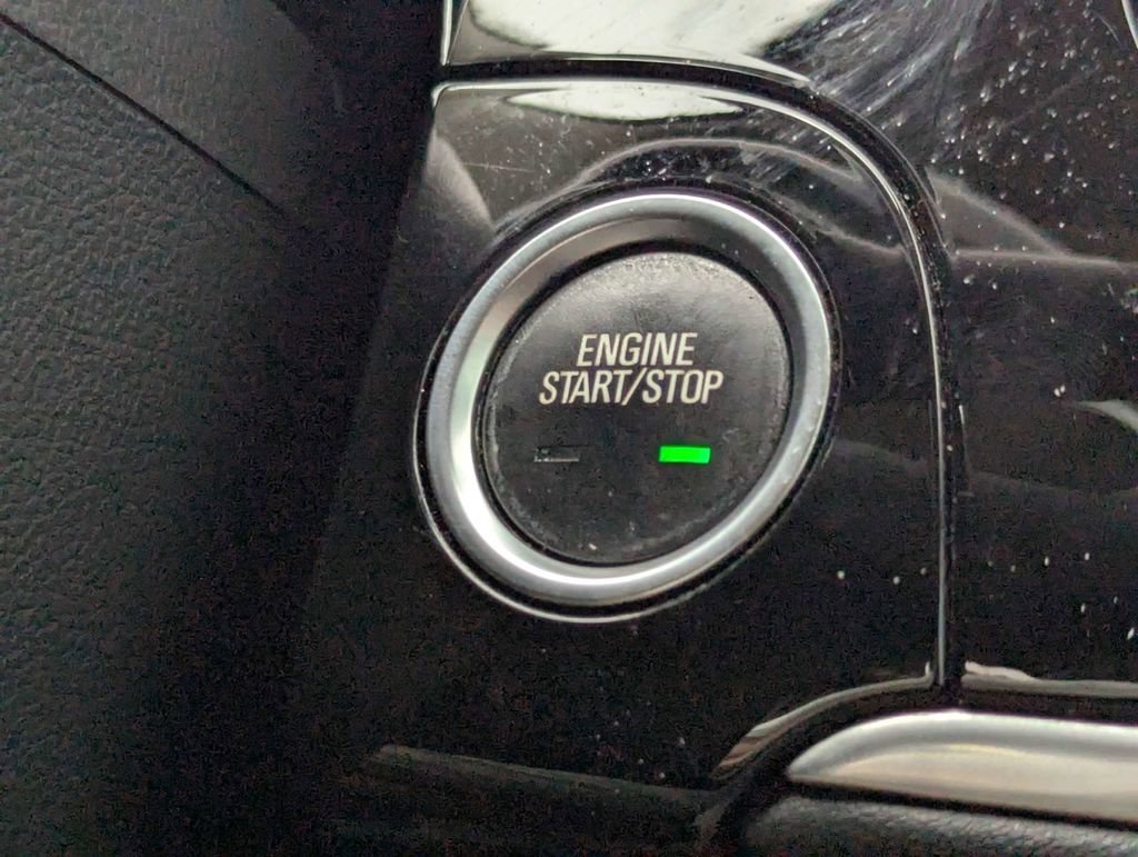Used 2021 Buick Encore Preferred w/ Safety Package FWD image 28
