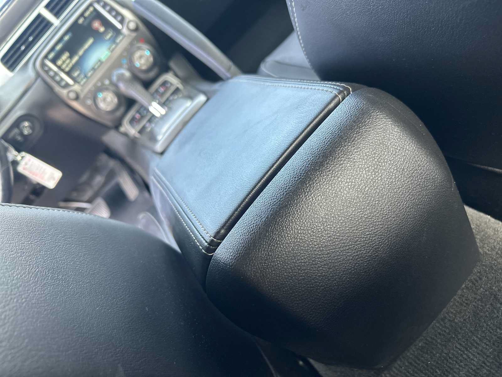 Used 2015 Chevrolet Camaro SS RWD image 21