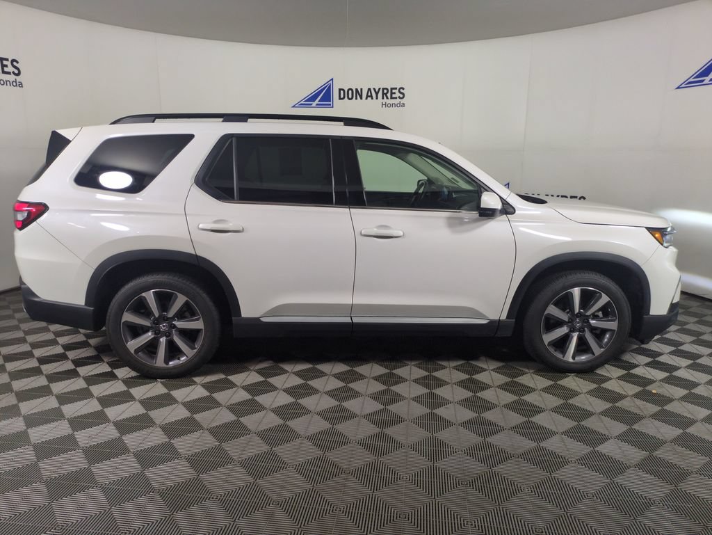 Certified 2023 Honda Pilot Elite image 10