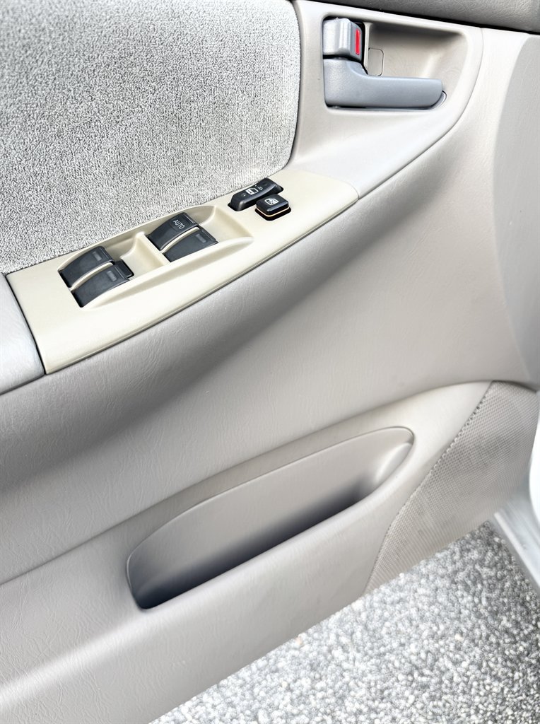 Used 2008 Toyota Corolla CE w/ Extra Value Upgrade Pkg FWD image 58