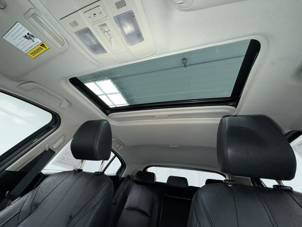 Used 2017 MAZDA MAZDA3 Grand Touring w/ Premium Equipment Package FWD image 22