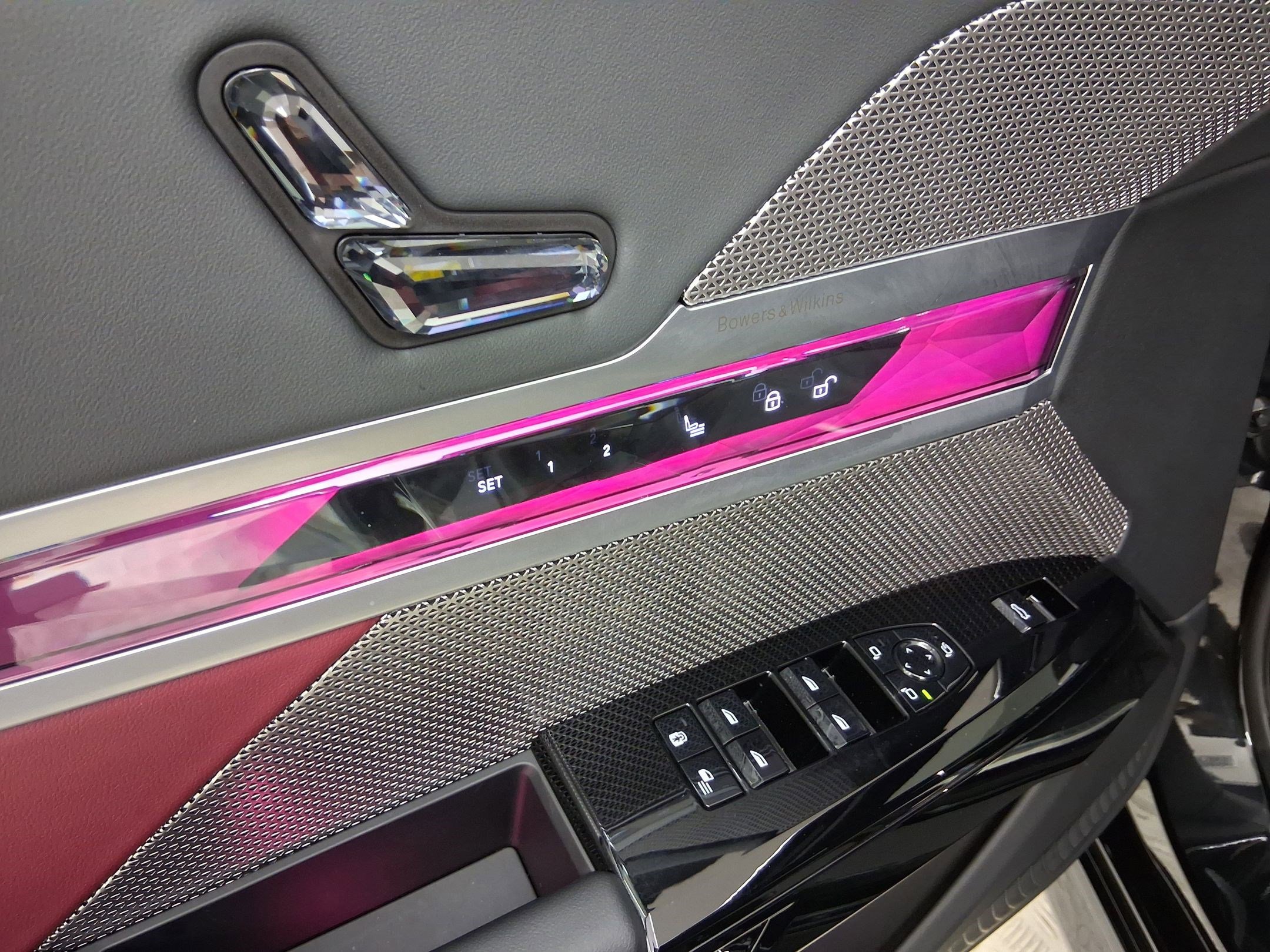 Used 2023 BMW 740i image 12