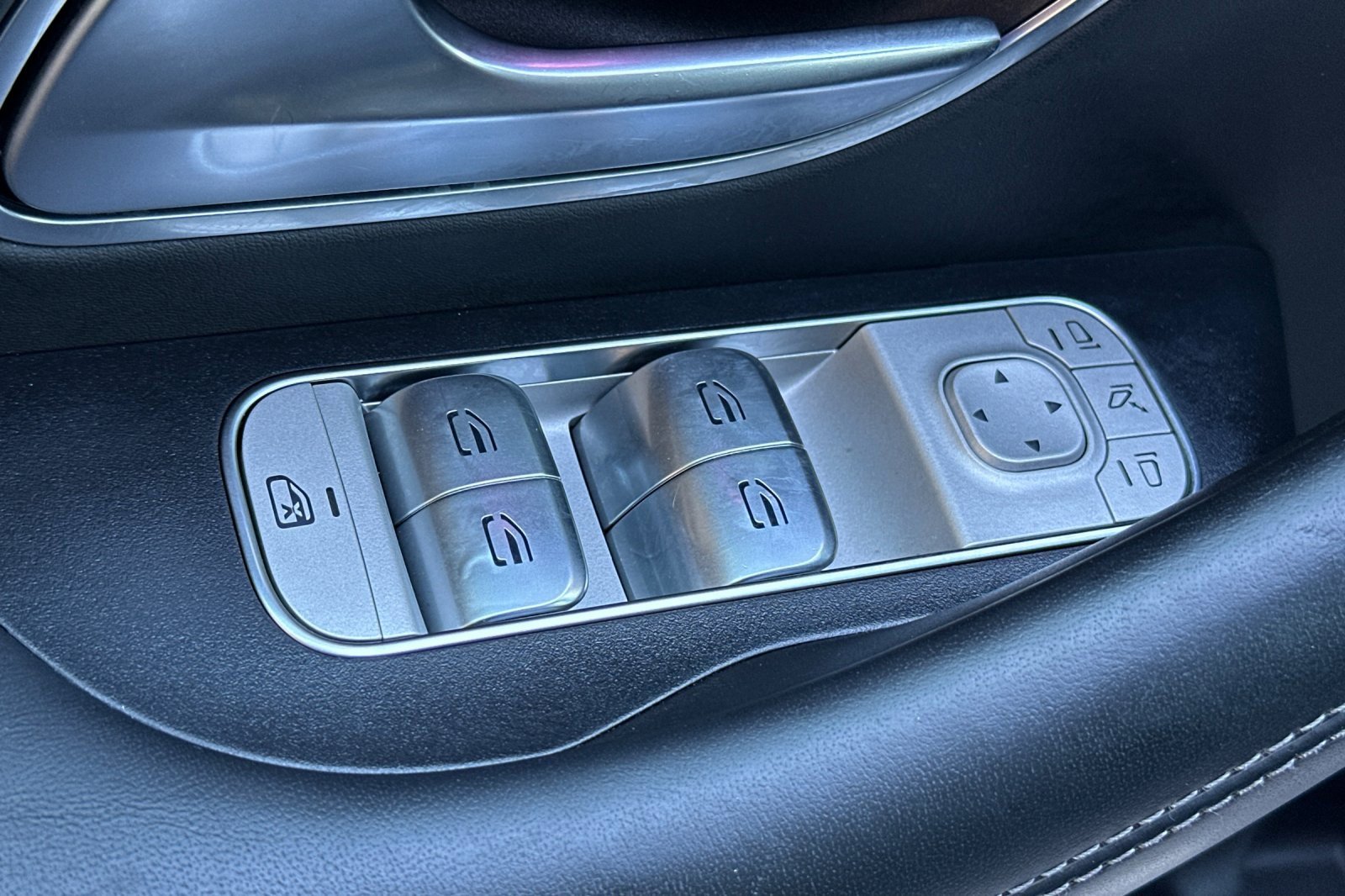 Certified 2024 Mercedes-Benz GLE 63 AMG S image 12