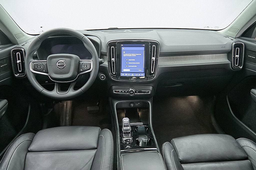 Certified 2024 Volvo XC40 B5 Ultimate w/ Climate Package AWD/4WD image 22