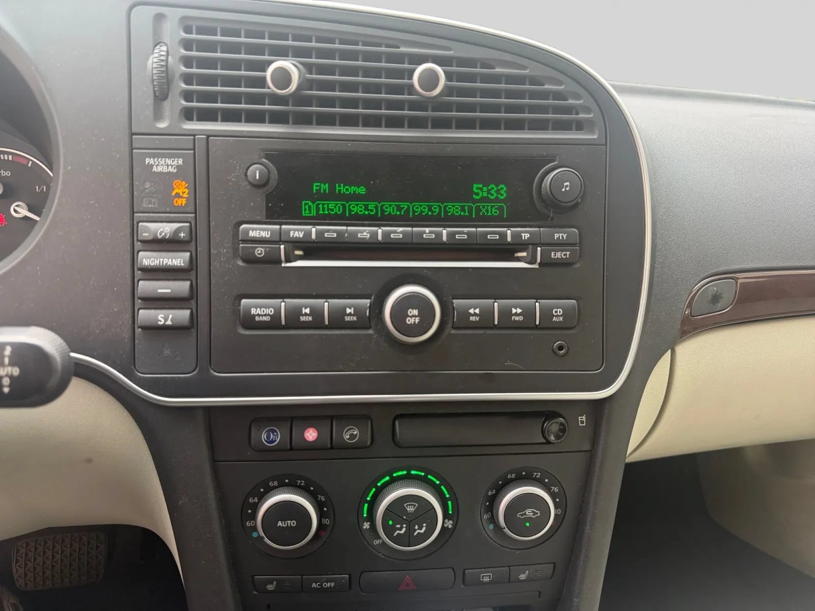 Used 2008 Saab 9-3 2.0T w/ Moonroof Package FWD image 21