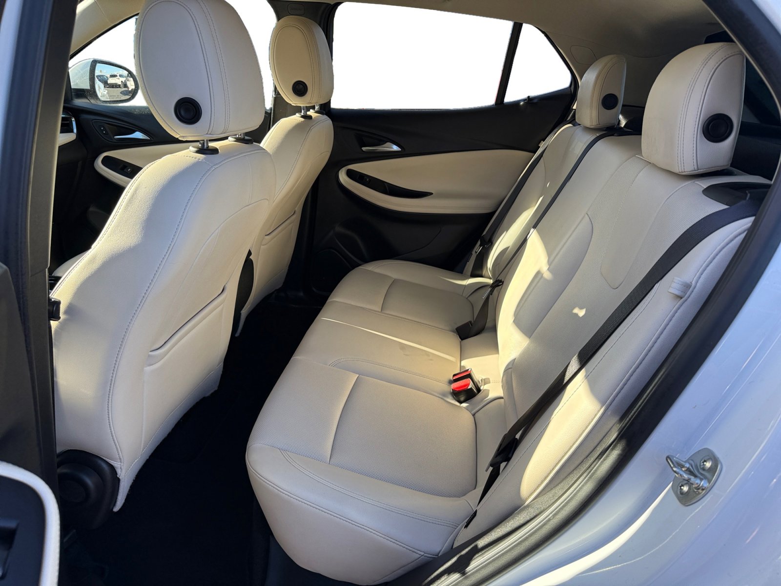 Used 2024 Buick Encore GX Sport Touring image 16