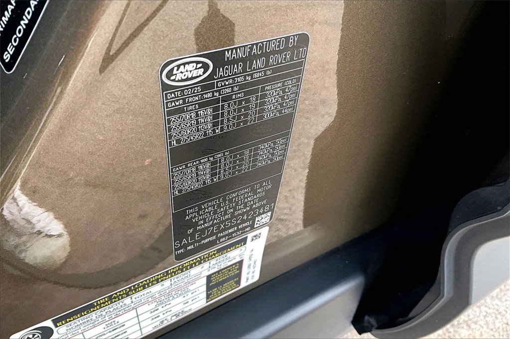 Certified 2025 Land Rover Defender 110 S image 33