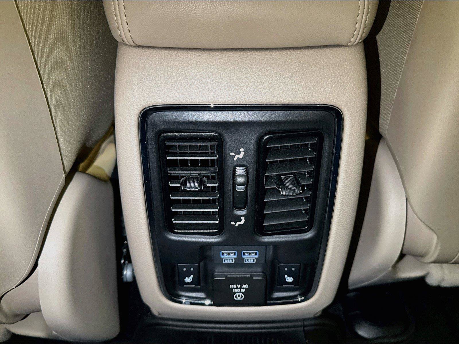 Used 2021 Jeep Grand Cherokee Limited w/ Luxury Group II AWD/4WD image 25