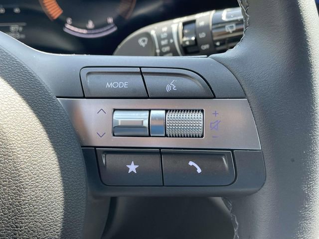 Certified 2025 Hyundai Kona SEL FWD image 22