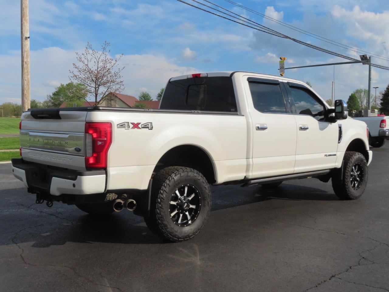 Used 2017 Ford F250 Platinum w/ Platinum Ultimate Package AWD/4WD image 6
